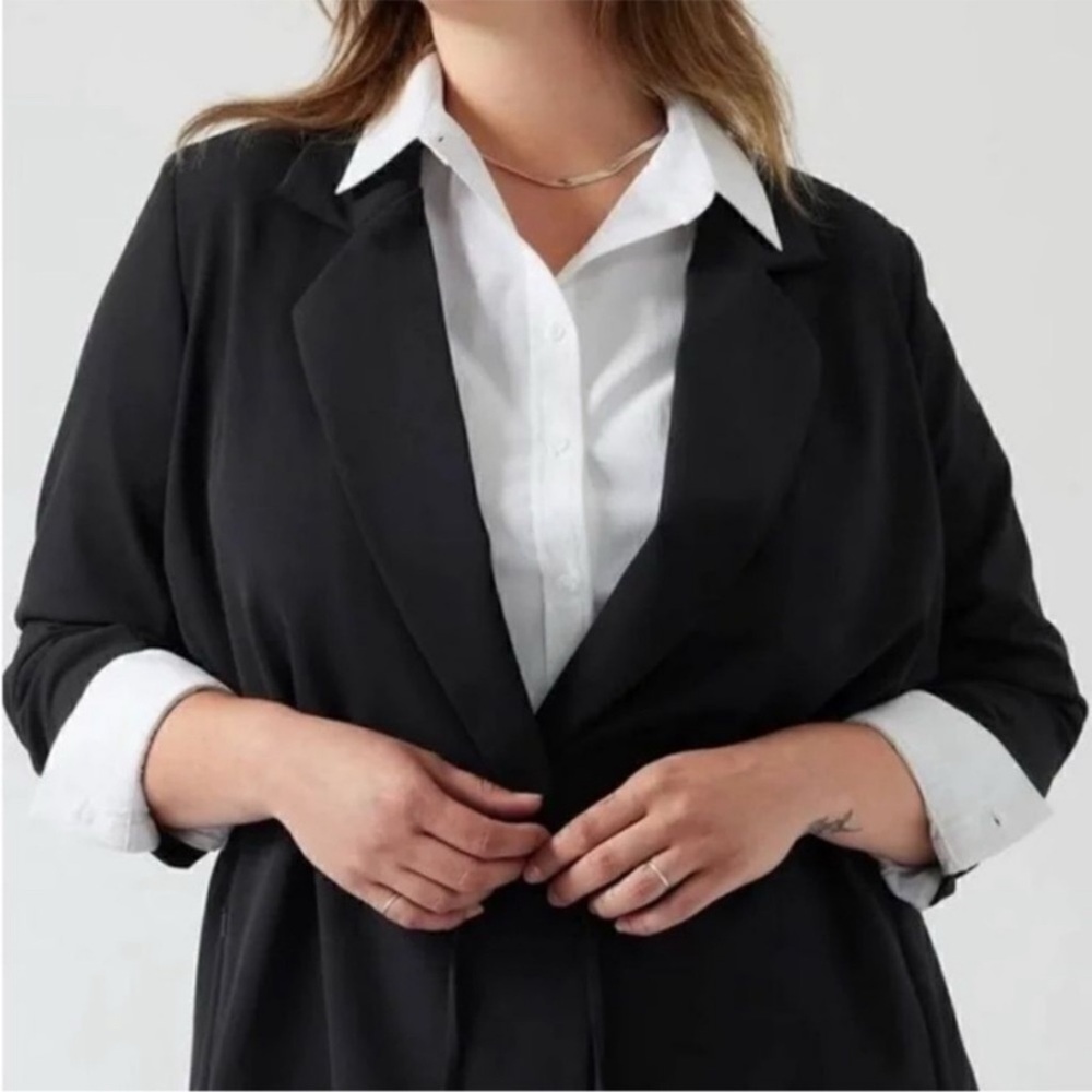 Athleta Endless Blazer NEW!
Size 22